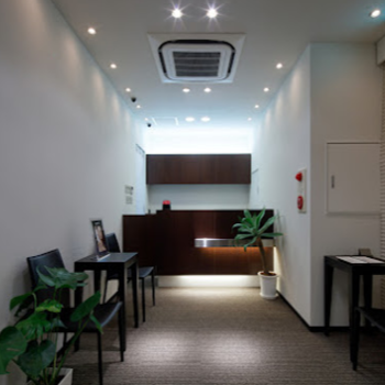 すず美容形成外科医院の豊胸手術を受ける前の受付