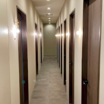 広島プルミエクリニックの院内の様子