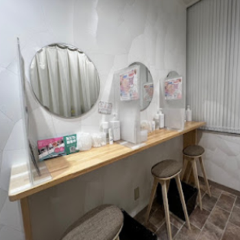 東京ココセランクリニックの豊胸手術を受けた後のパウダールーム