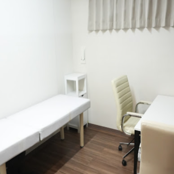 東京美容外科 池袋院の豊胸手術を受ける前の診察室