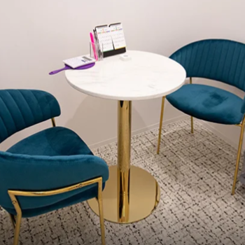 アリエル美容クリニック 郡山院のクマ取り整形を受ける前のカウンセリングルーム