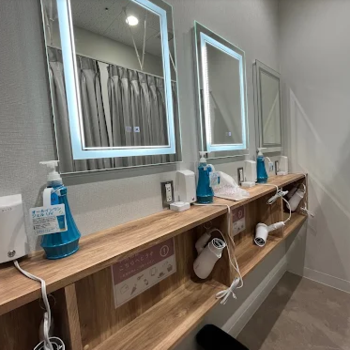 湘南美容クリニック 郡山院のクマ取り整形を受けた後のパウダールーム