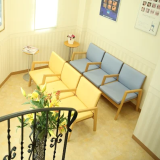 郡山タウン形成外科クリニックのクマ取り整形を受ける前の待合室