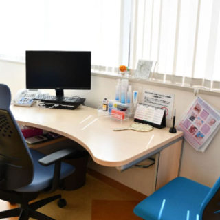 郡山タウン形成外科クリニックのクマ取り整形を受ける前の診察室