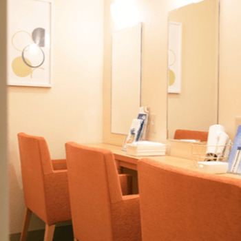 東京美容外科 熊本院の豊胸手術を受けた後のパウダールーム