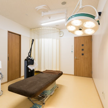 盛岡タウン形成外科クリニックの豊胸手術を受ける手術室