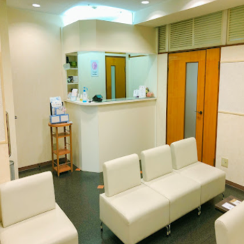 共立美容外科 岡山院の豊胸手術を受ける前の受付