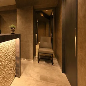 Bloom Delight Clinicの豊胸手術を受ける前の待合室