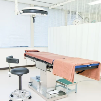 新宿中央クリニックの豊胸手術を受ける施術室