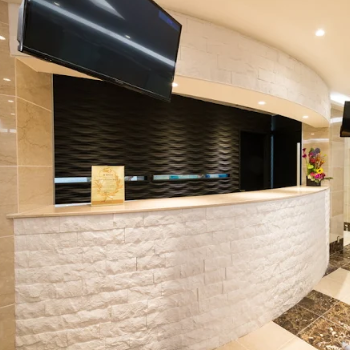 共立美容外科 新宿本院の豊胸手術を受ける前の受付