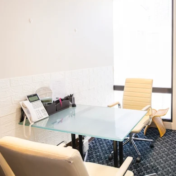 共立美容外科 新宿本院の豊胸手術を受ける前のカウンセリングルーム