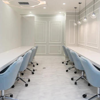 ルラ（LULA）美容クリニック 新宿院の豊胸手術を受ける前の待合室