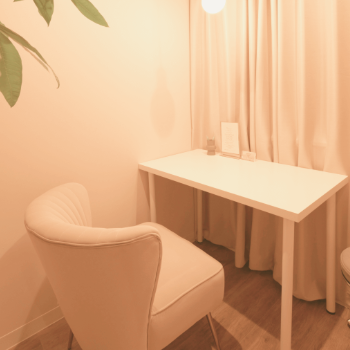LUVO CLINIC TOKYOの豊胸手術を受ける前のカウンセリングルーム