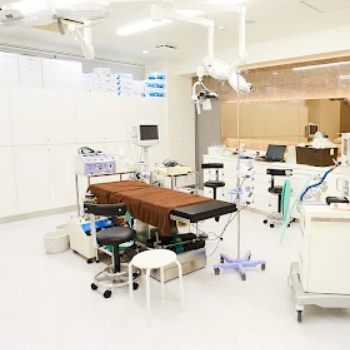 東京美容外科 東京4院のクマ取りを受ける施術室