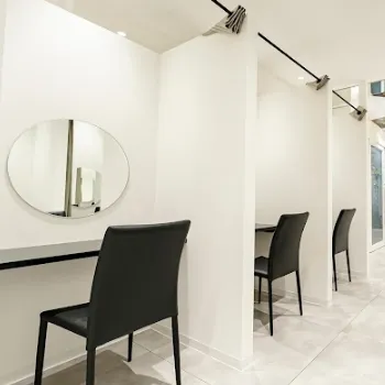 TCB東京中央美容外科 秋田院の二重整形を受けた後のパウダールーム