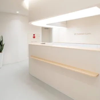 シロノクリニック 全国3院のフォトフェイシャルを受ける前の受付