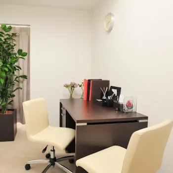 シロノクリニック 全国3院のフォトフェイシャルを受ける前の診察室