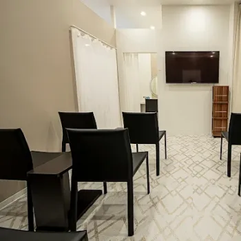 TCB東京中央美容外科 千葉2院の二重整形を受ける前の待合室