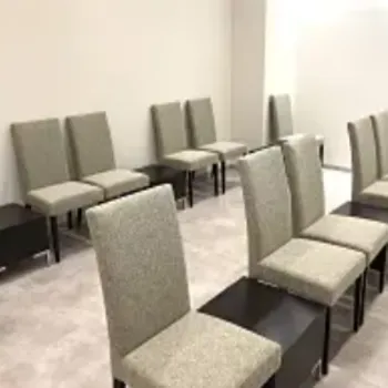 あおばクリニック 福岡2院のフォトフェイシャルを受ける前の待合室