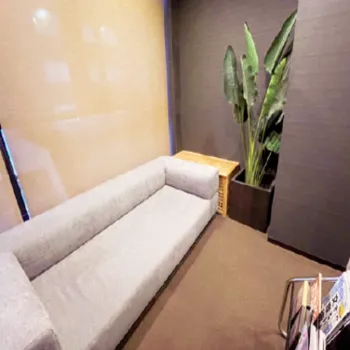 ガーデンクリニック 福岡院のフォトフェイシャルを受ける前の待合室