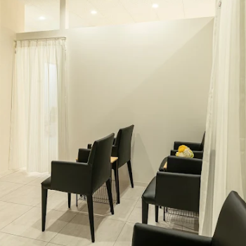 TCB東京中央美容外科 宮崎院の二重整形を受ける前の待合室