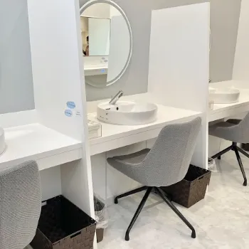 デイリースキンクリニック 心斎橋院のフォトフェイシャルを受けた後のパウダールーム