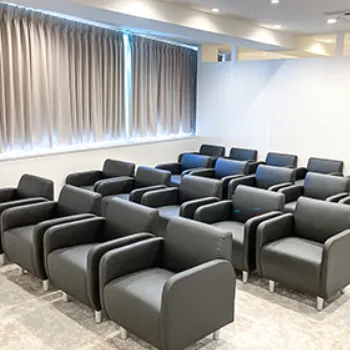 リゼクリニック 大阪梅田院のフォトフェイシャルを受ける前の待合室