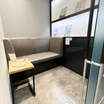 聖心美容クリニック 大阪院のフォトフェイシャルを受ける前の待合室