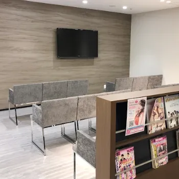 品川美容外科 大阪2院のフォトフェイシャルを受ける前の待合室