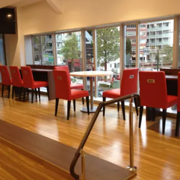 ミルディス皮フ科横浜西口のフォトフェイシャルを受ける前の待合室