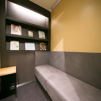 聖心美容クリニック 横浜院のフォトフェイシャルを受ける前の待合室