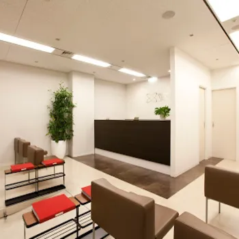 シロノクリニック 横浜院のフォトフェイシャルを受ける前の受付