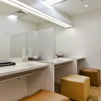 シロノクリニック 横浜院のフォトフェイシャルを受けた後のパウダールーム