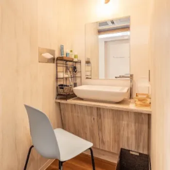 ヴィンテージビューティークリニック横浜のフォトフェイシャルを受けた後のパウダールーム