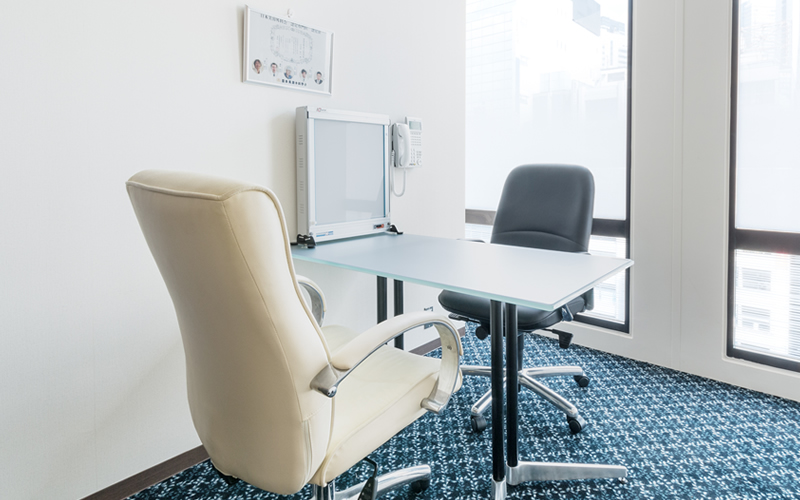 共立美容外科新宿院の診察室