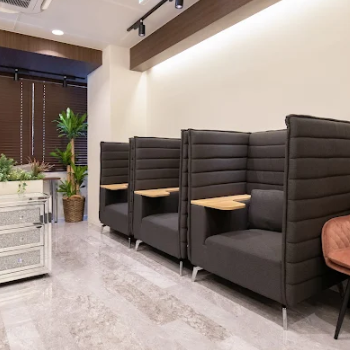 いけざわ神戸元町クリニック美容皮膚科のニキビ跡治療を受ける前の待合室