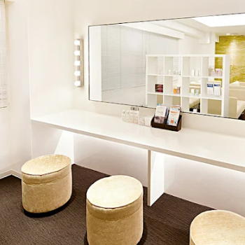 神戸北野クリニックのニキビ跡治療を受けた後のパウダールーム