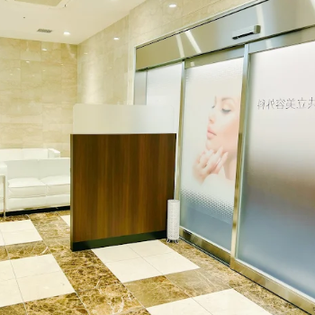 共立美容外科 神戸三宮院のニキビ跡治療を受ける前のエントランス