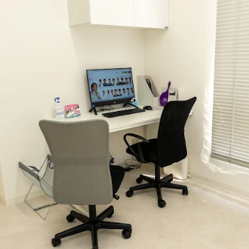 ルラ美容クリニック 神戸院のニキビ跡治療を受ける前の診察室