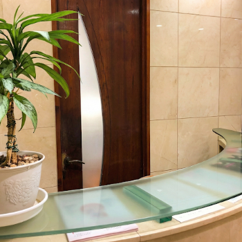 共立美容外科 大阪2院のニキビ跡治療を受ける前の受付