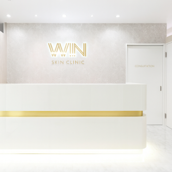 WIN CLINIC 大阪4院のニキビ跡治療を受ける前の受付